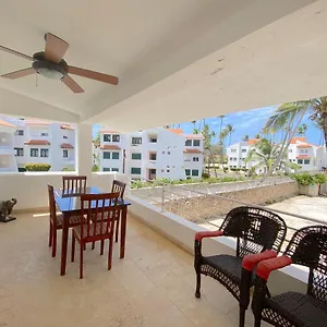 Corales Villas And Suites - Club, Spa, Restaurants Hotel